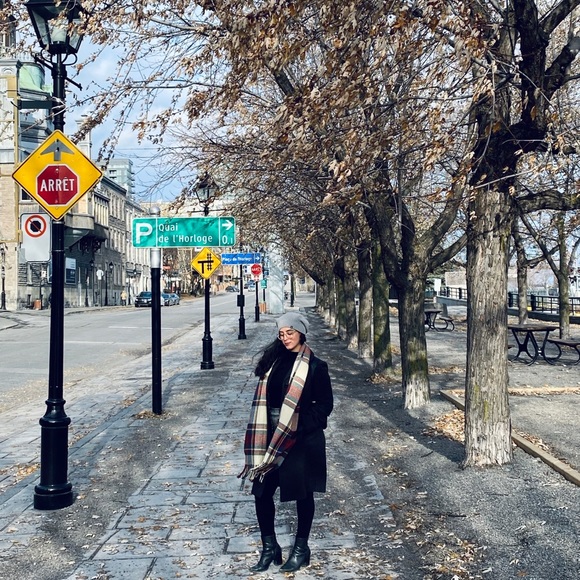 Meet your Posher, Daniela - Picture 10 of 16